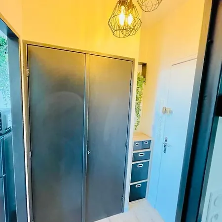 Very Nice Studio Deco Close To Switzerland